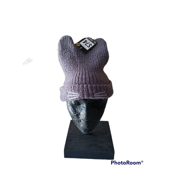 NWT Supply Co,  Knit cap with cat motif - Picture 1 of 3